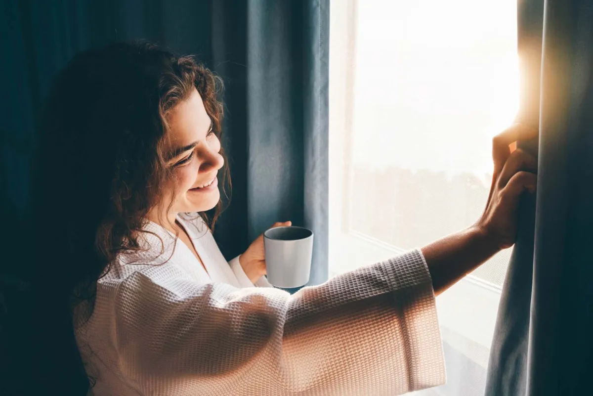 Vorhänge adé: Das trägt 2025 an euren Fenstern